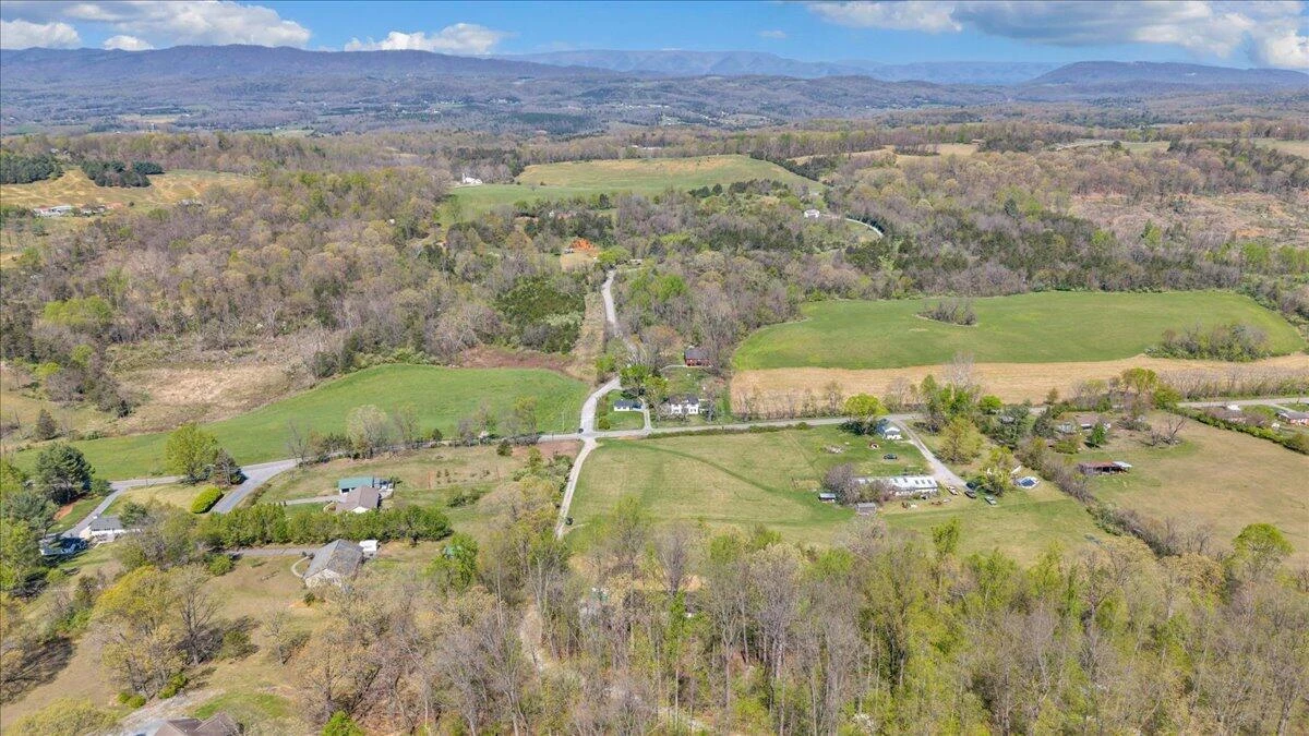 85 Little Paws LN - Photo 49