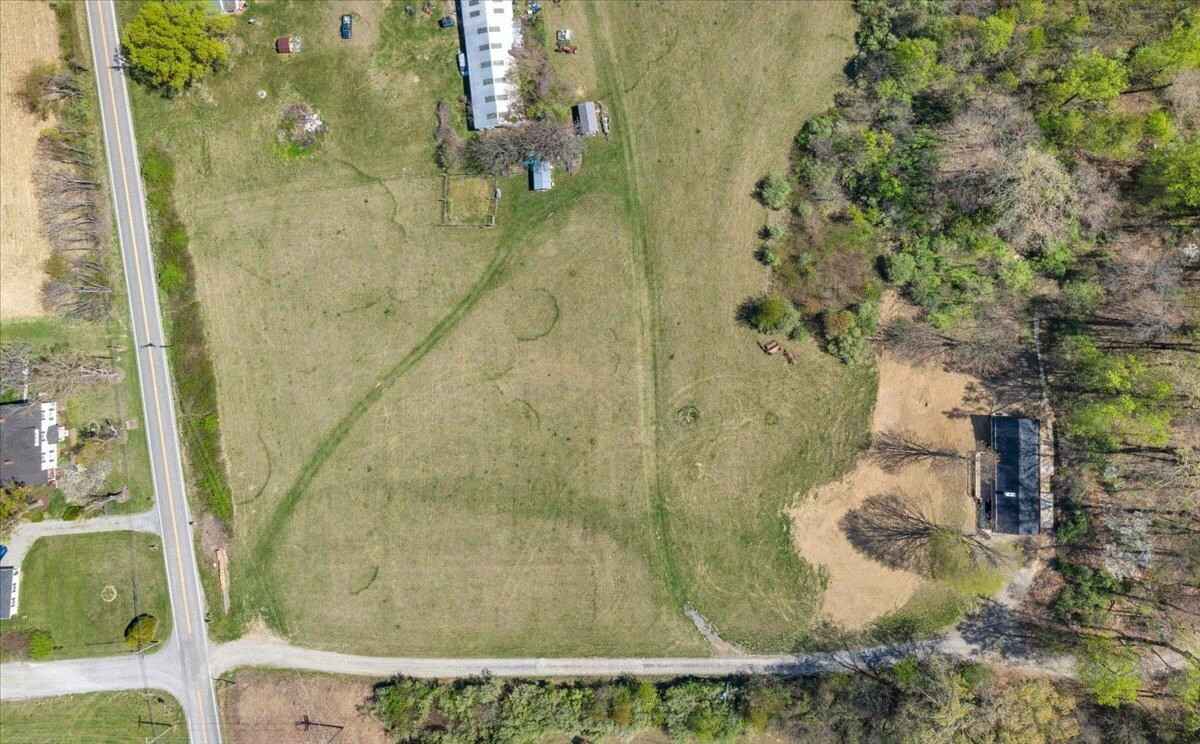 85 Little Paws LN - Photo 50