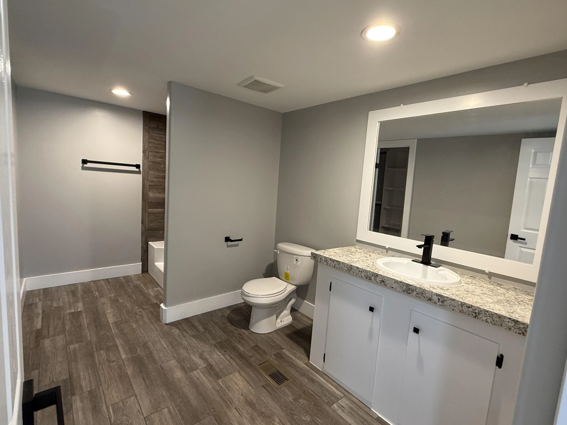 1176 Greenhill CT - Photo 10