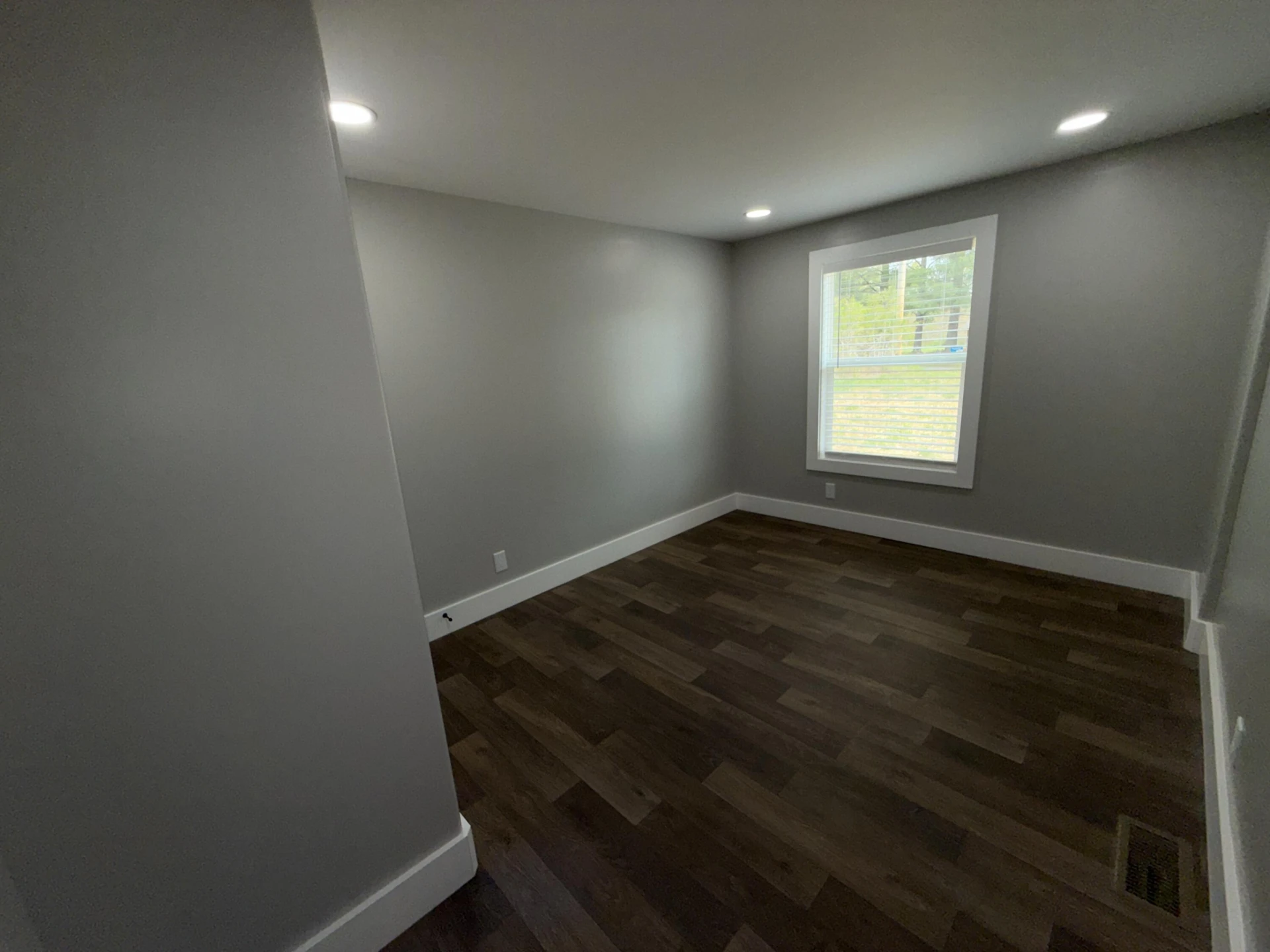 1176 Greenhill CT - Photo 17