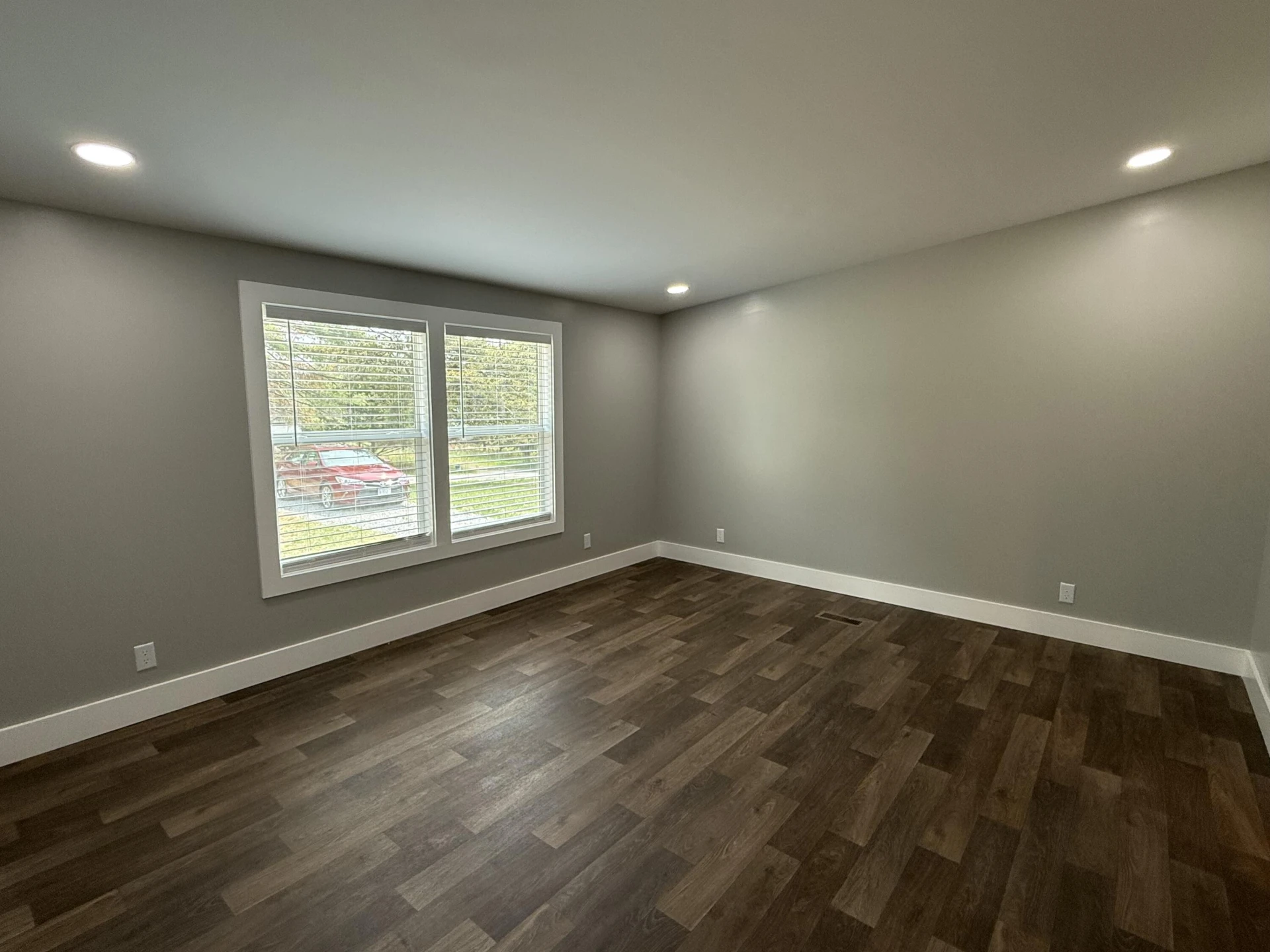 1176 Greenhill CT - Photo 8