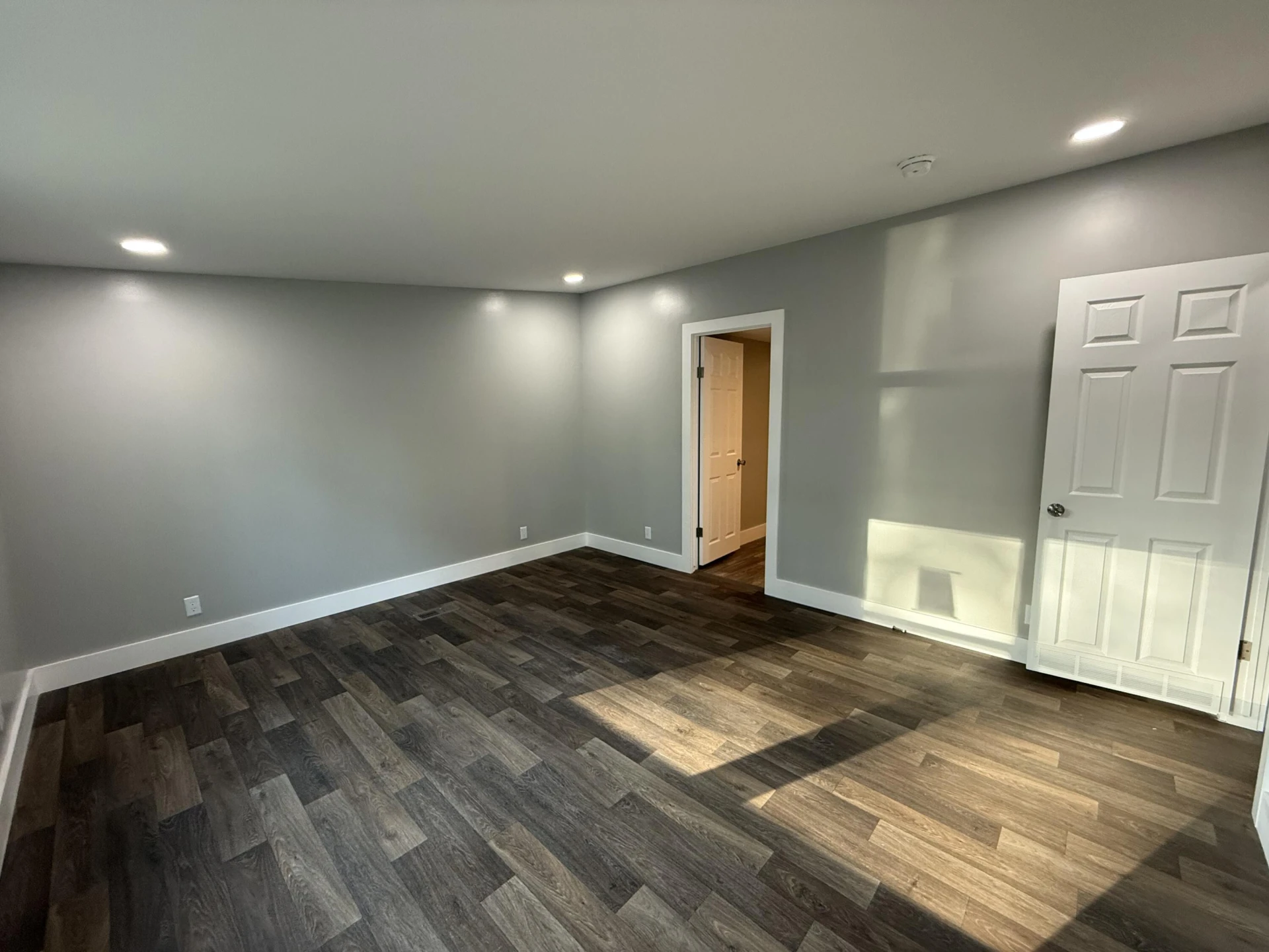 1176 Greenhill CT - Photo 9
