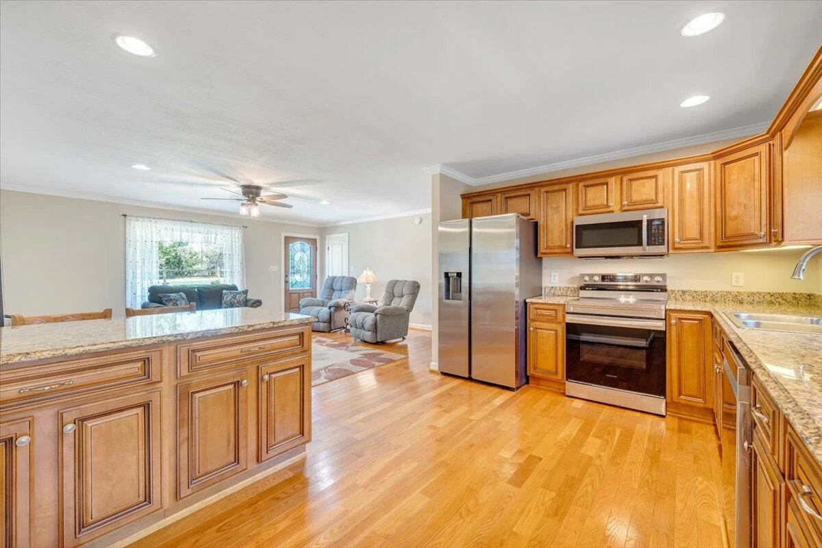 462 GILFORD RD - Photo 15