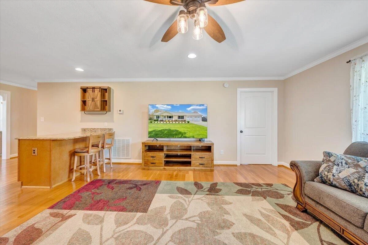 462 GILFORD RD - Photo 6