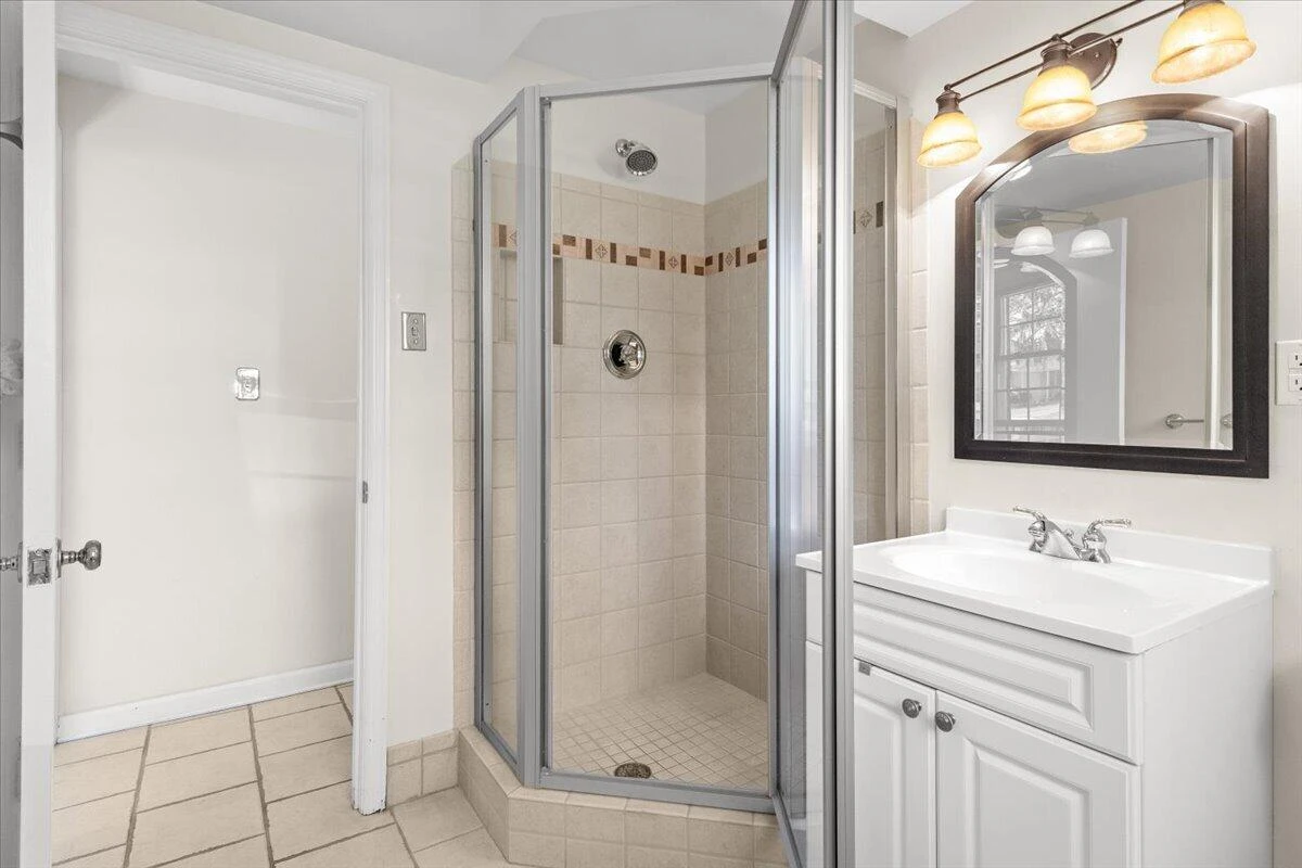 5019 Keithwood DR - Photo 16
