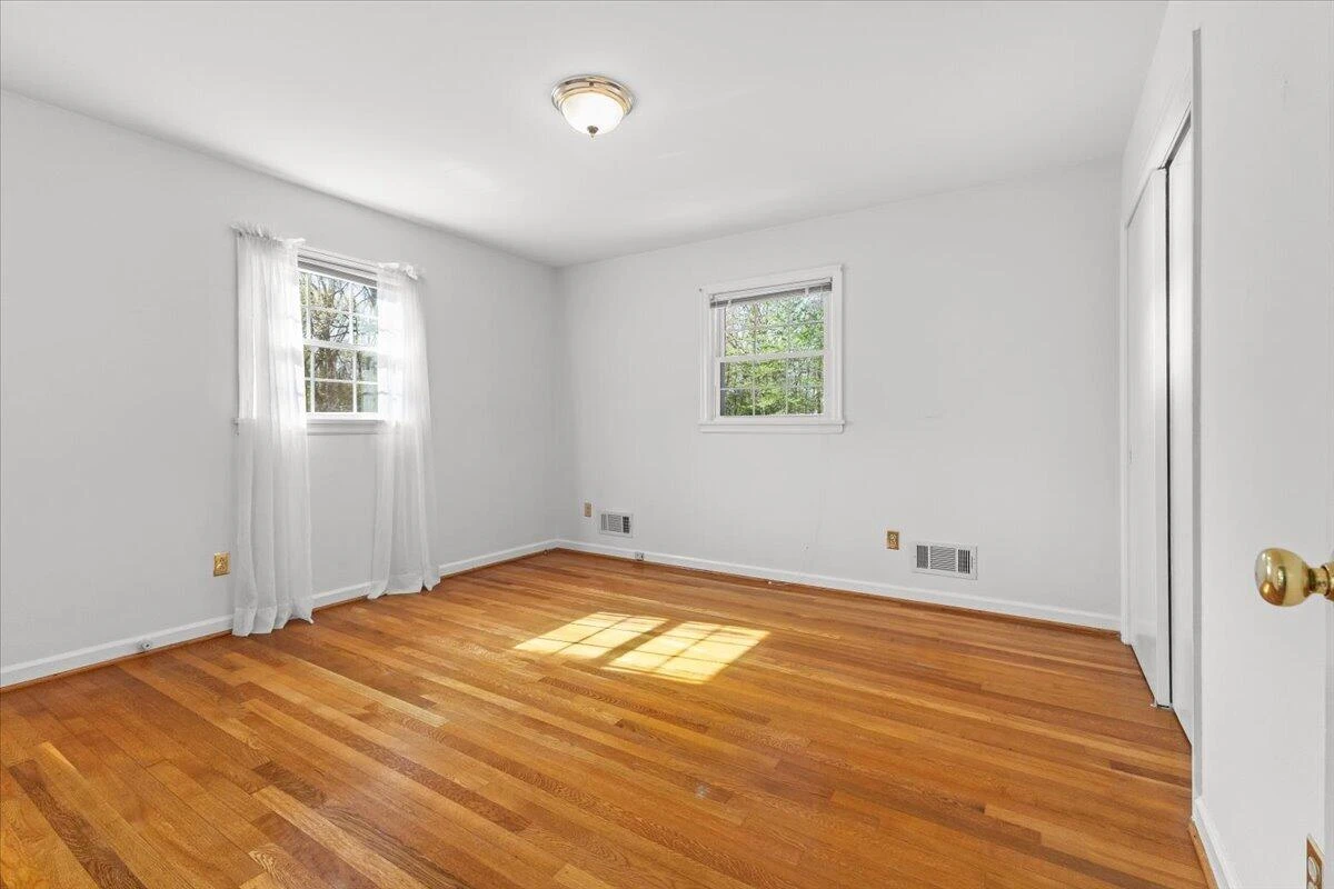 5019 Keithwood DR - Photo 7