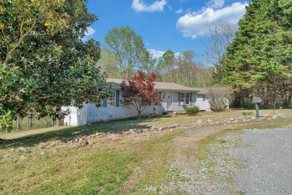 105 CHEROKEE LN - Photo 37