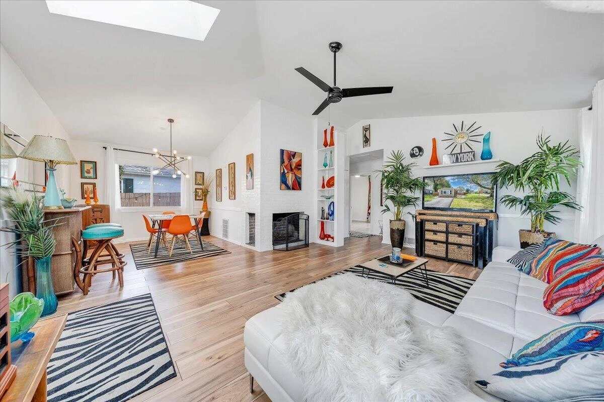 2354 Berkley AVE - Photo 7