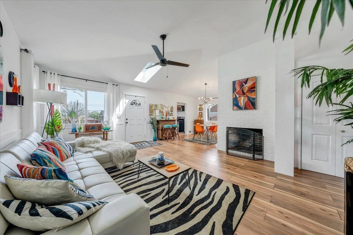 2354 Berkley AVE - Photo 10
