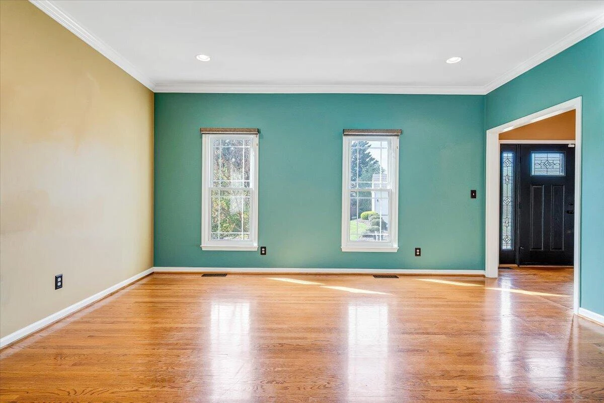 7706 Hollins Court CIR - Photo 11