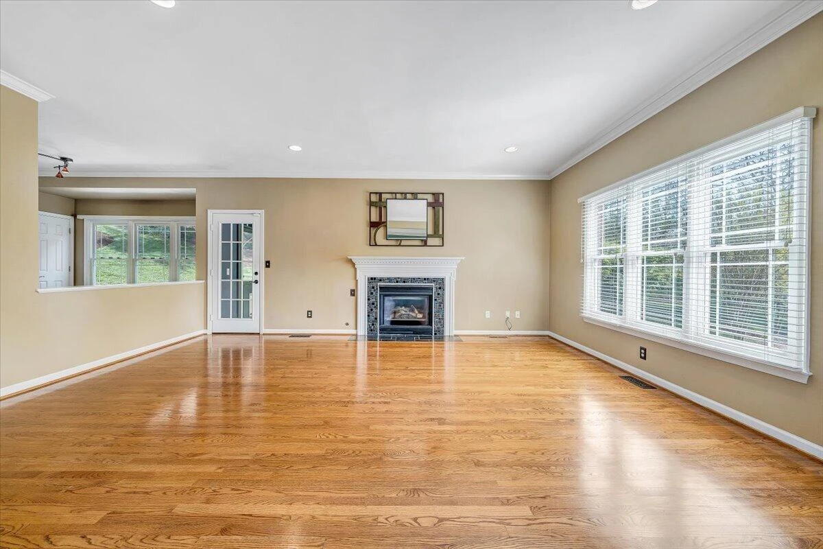 7706 Hollins Court CIR - Photo 12
