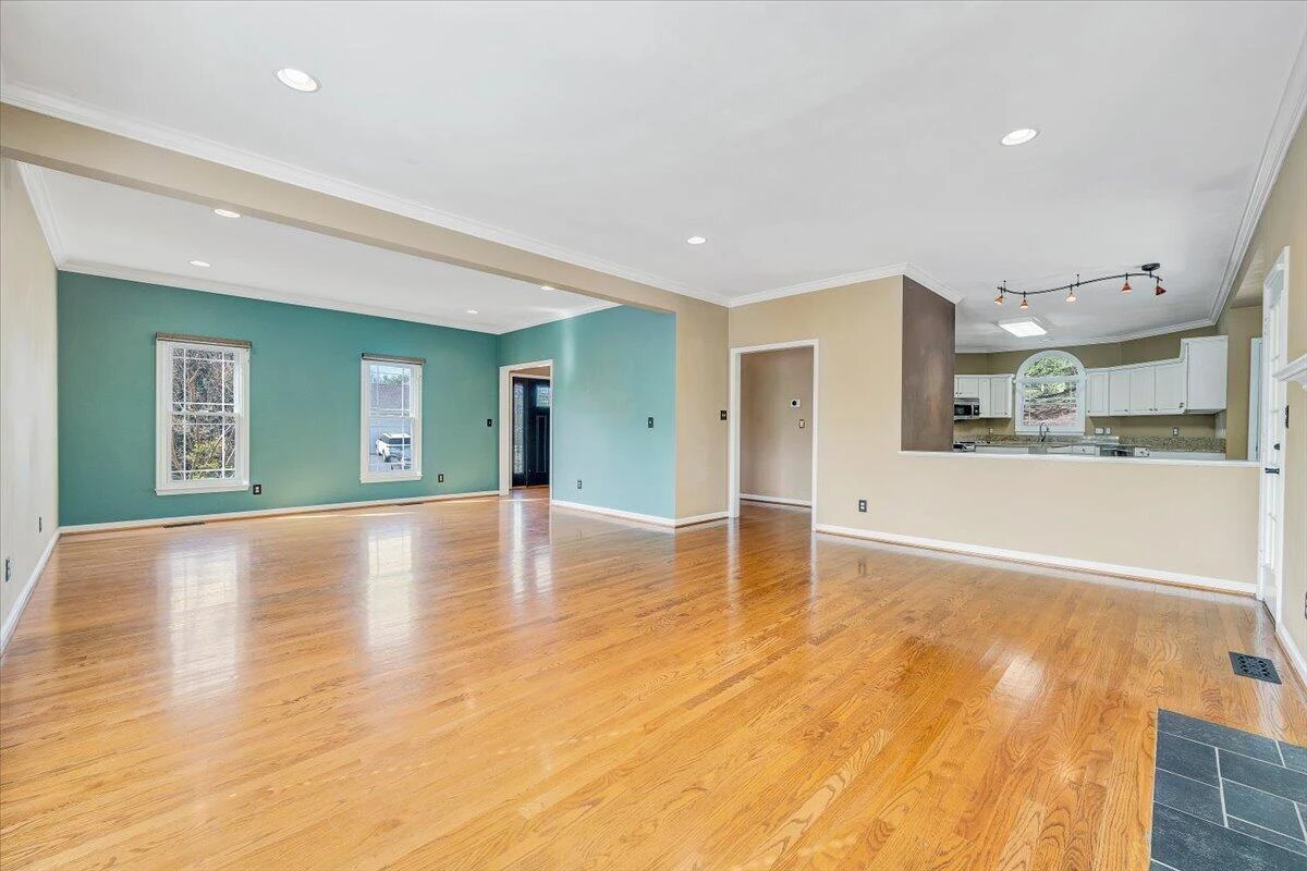7706 Hollins Court CIR - Photo 14