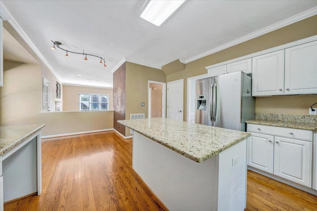 7706 Hollins Court CIR - Photo 21