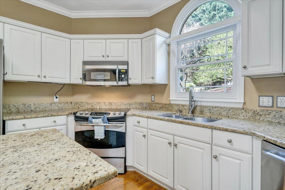 7706 Hollins Court CIR - Photo 23