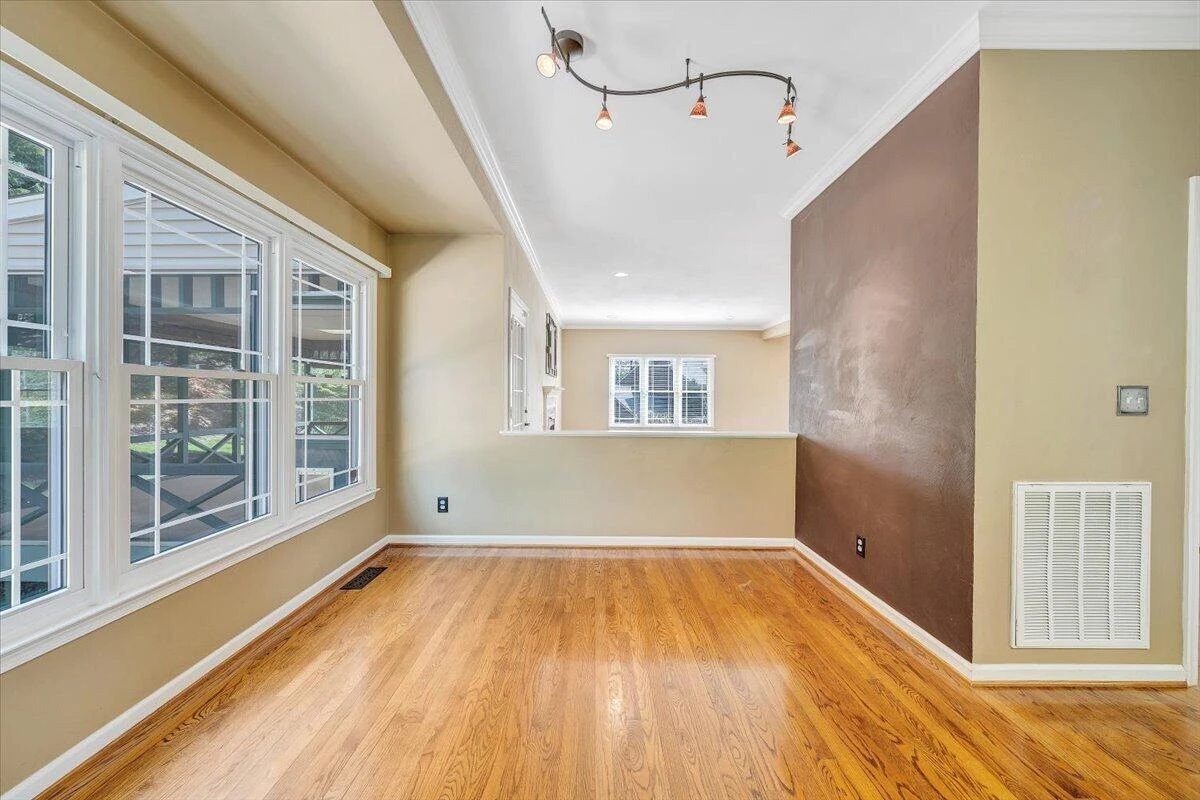 7706 Hollins Court CIR - Photo 28