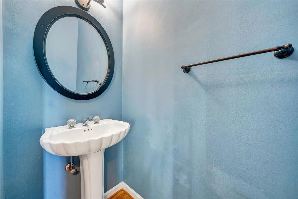 7706 Hollins Court CIR - Photo 34