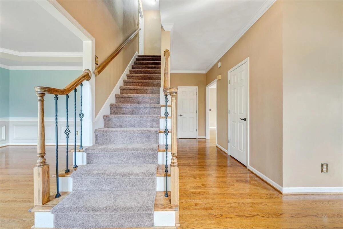 7706 Hollins Court CIR - Photo 5