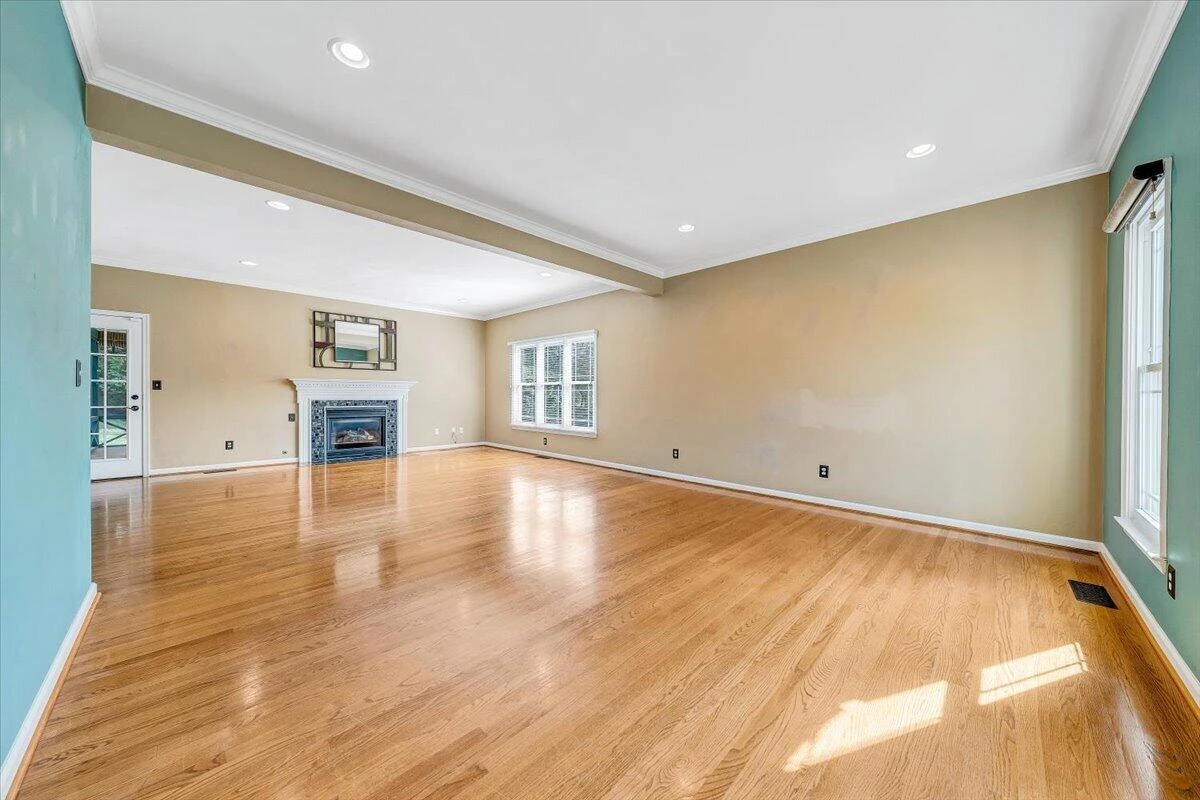 7706 Hollins Court CIR - Photo 8