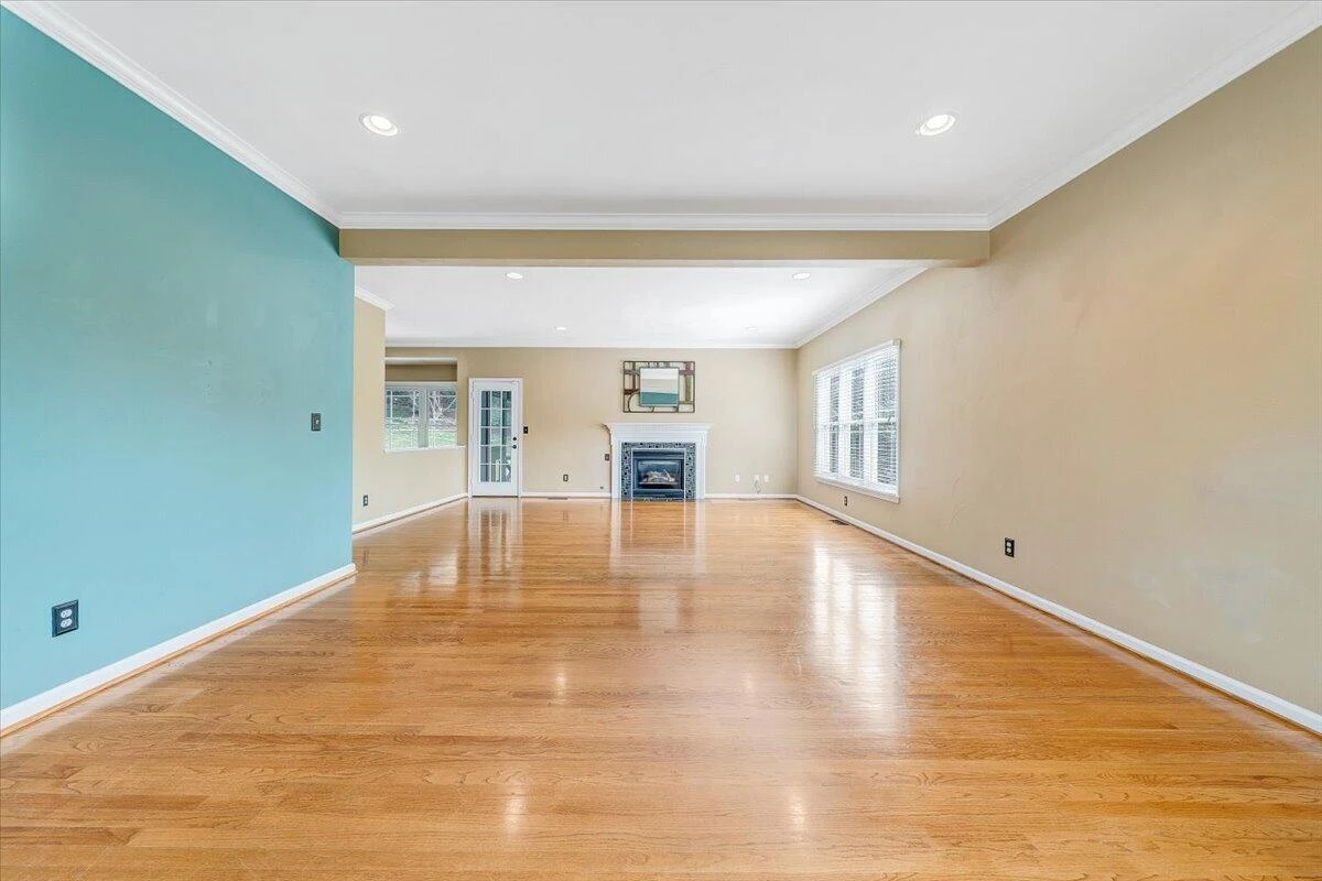 7706 Hollins Court CIR - Photo 9