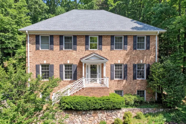 3404 Woodland Hills LN