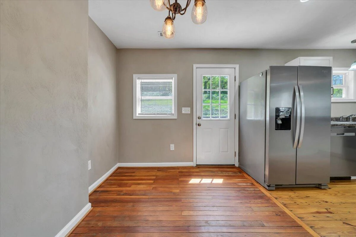 1423 Varnell AVE - Photo 10