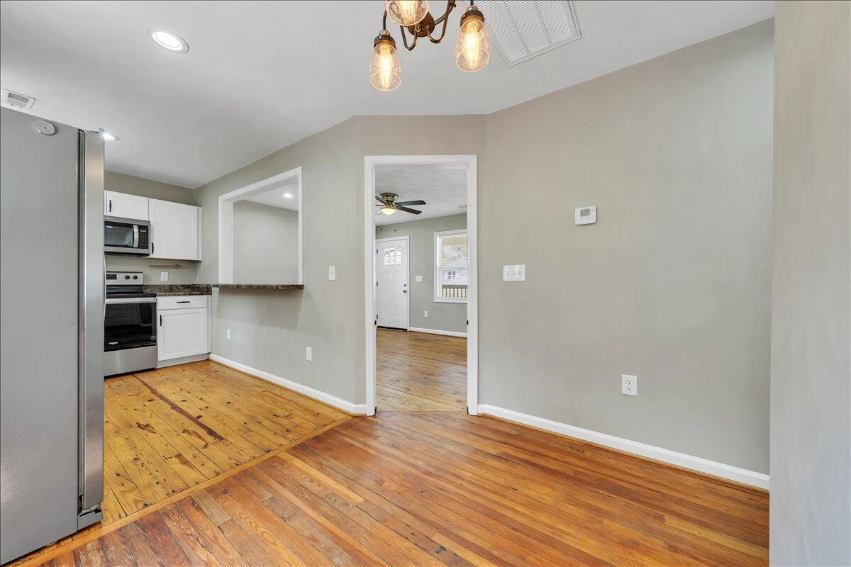 1423 Varnell AVE - Photo 12