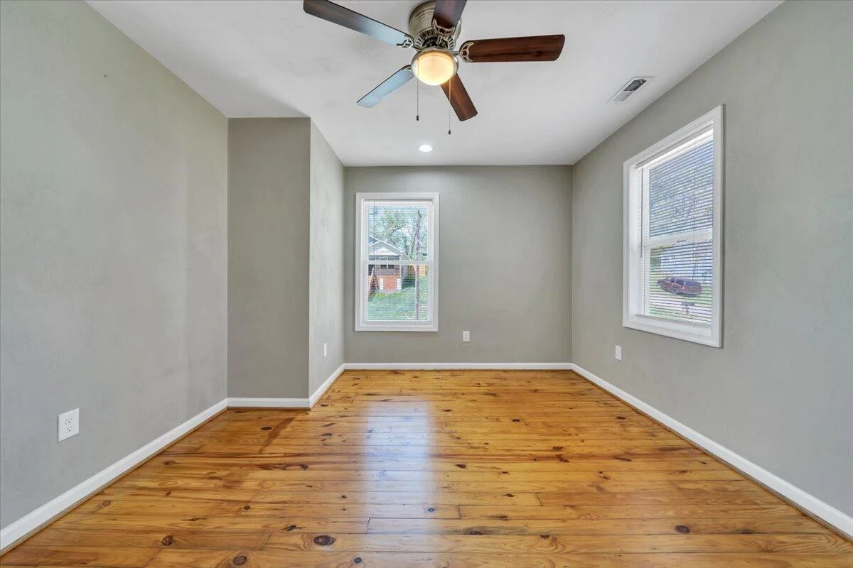 1423 Varnell AVE - Photo 22