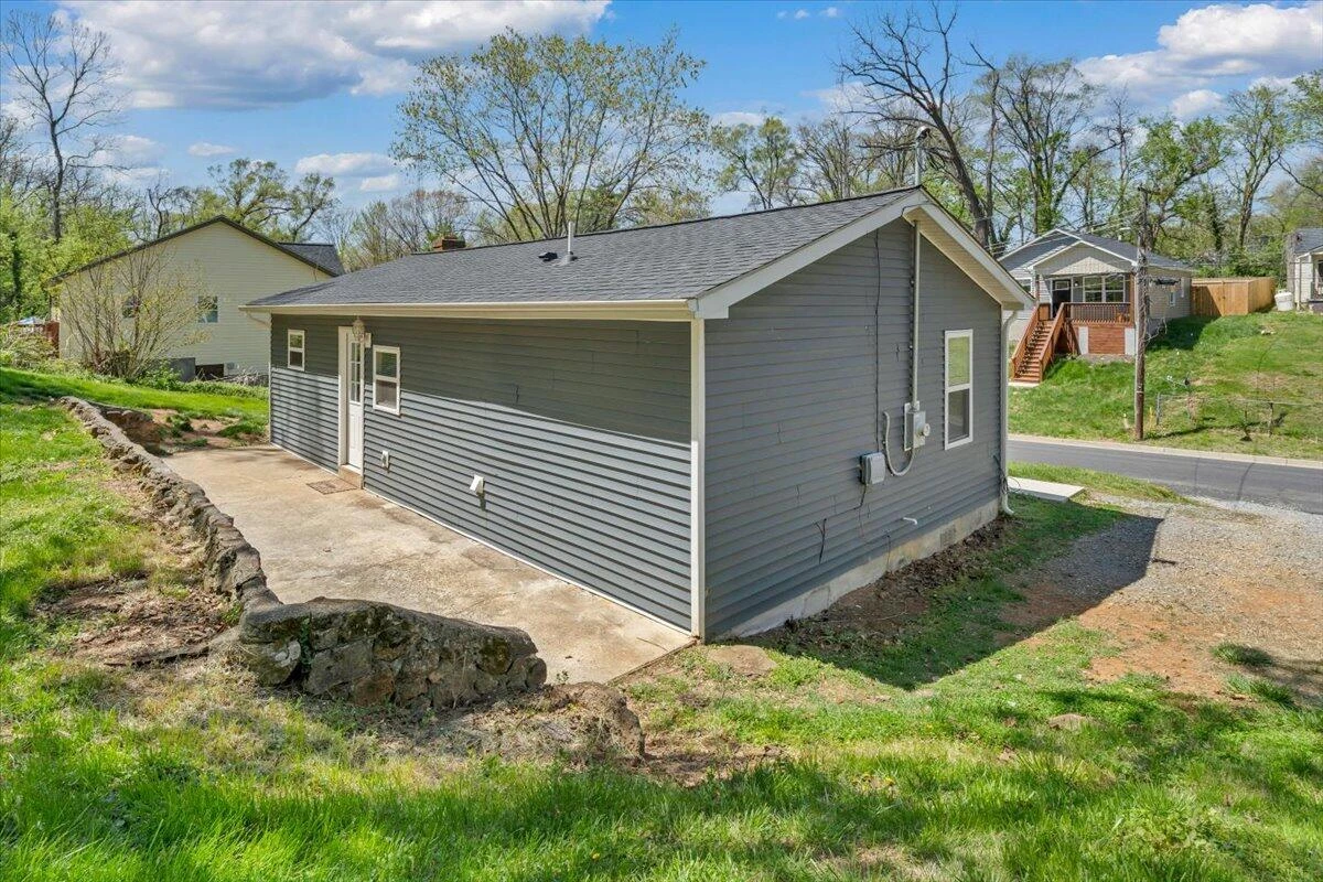 1423 Varnell AVE - Photo 33
