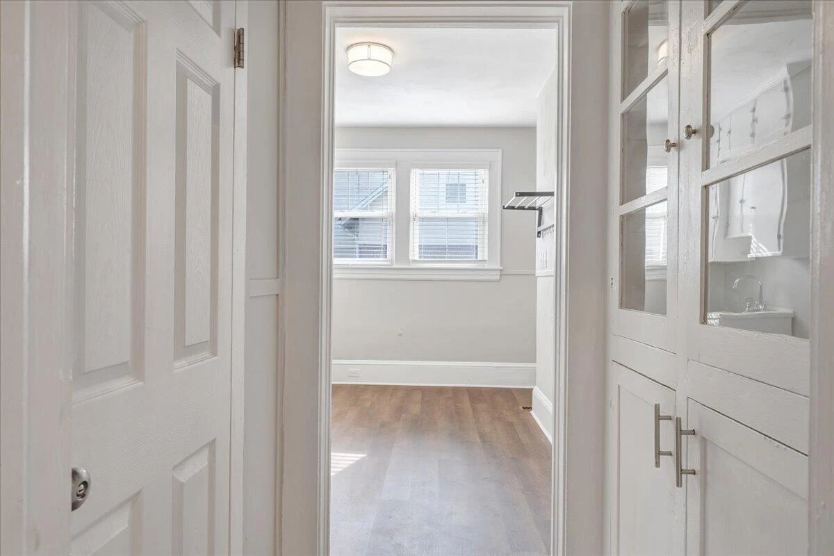 1819 Maiden LN - Photo 23