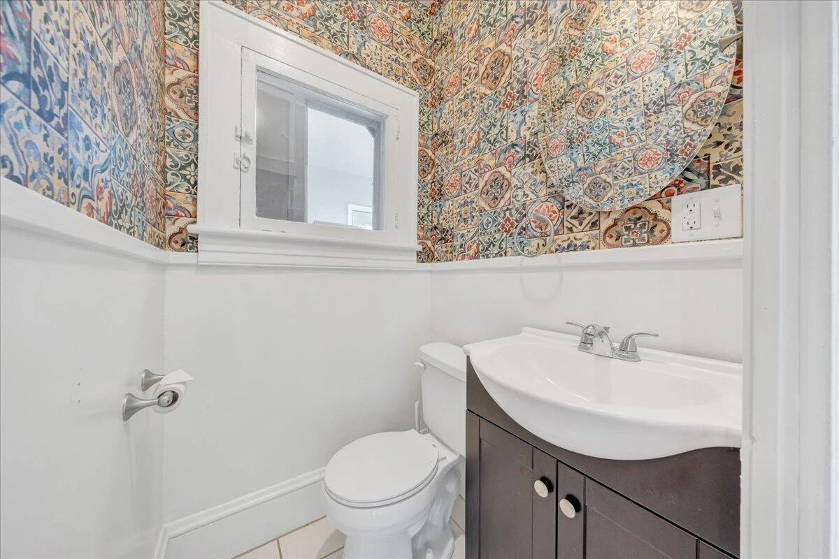1819 Maiden LN - Photo 27