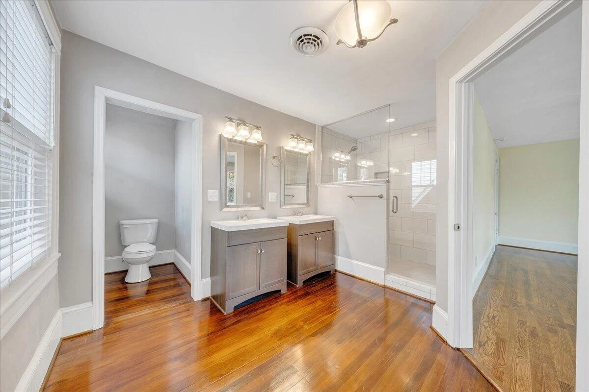 1819 Maiden LN - Photo 39