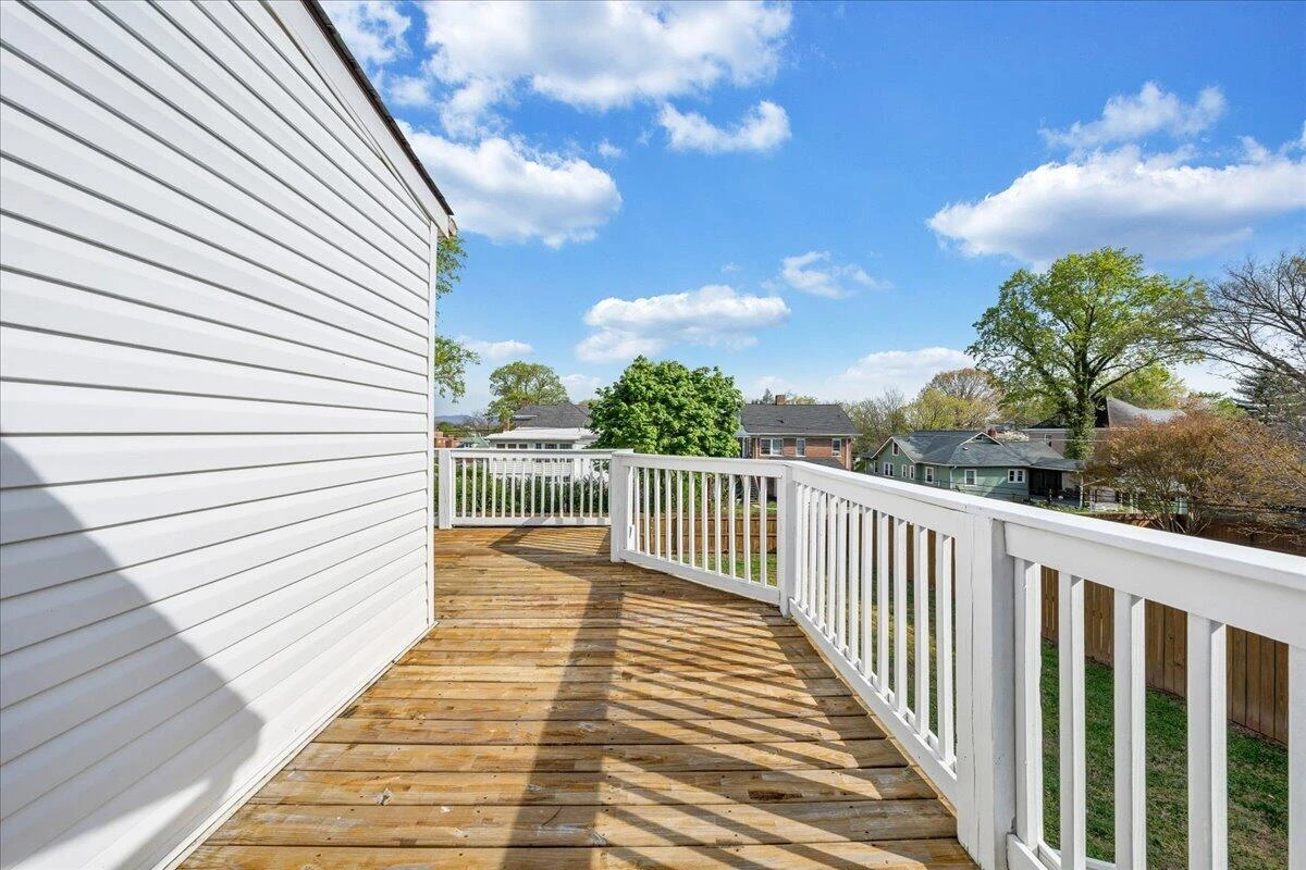 1819 Maiden LN - Photo 49
