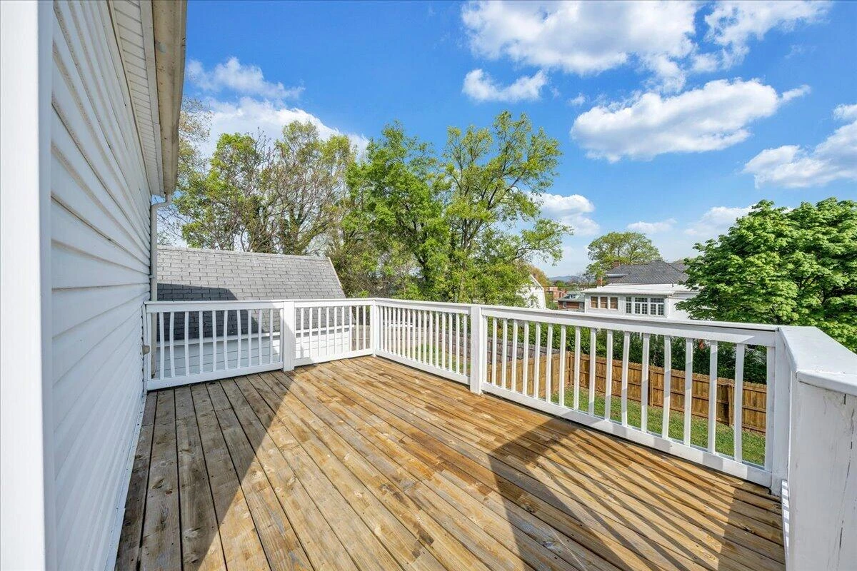 1819 Maiden LN - Photo 50