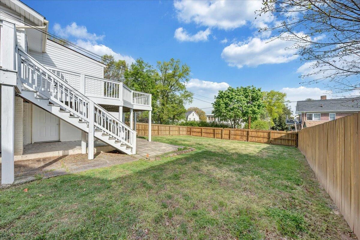 1819 Maiden LN - Photo 55