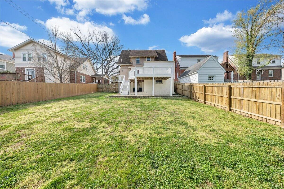 1819 Maiden LN - Photo 57