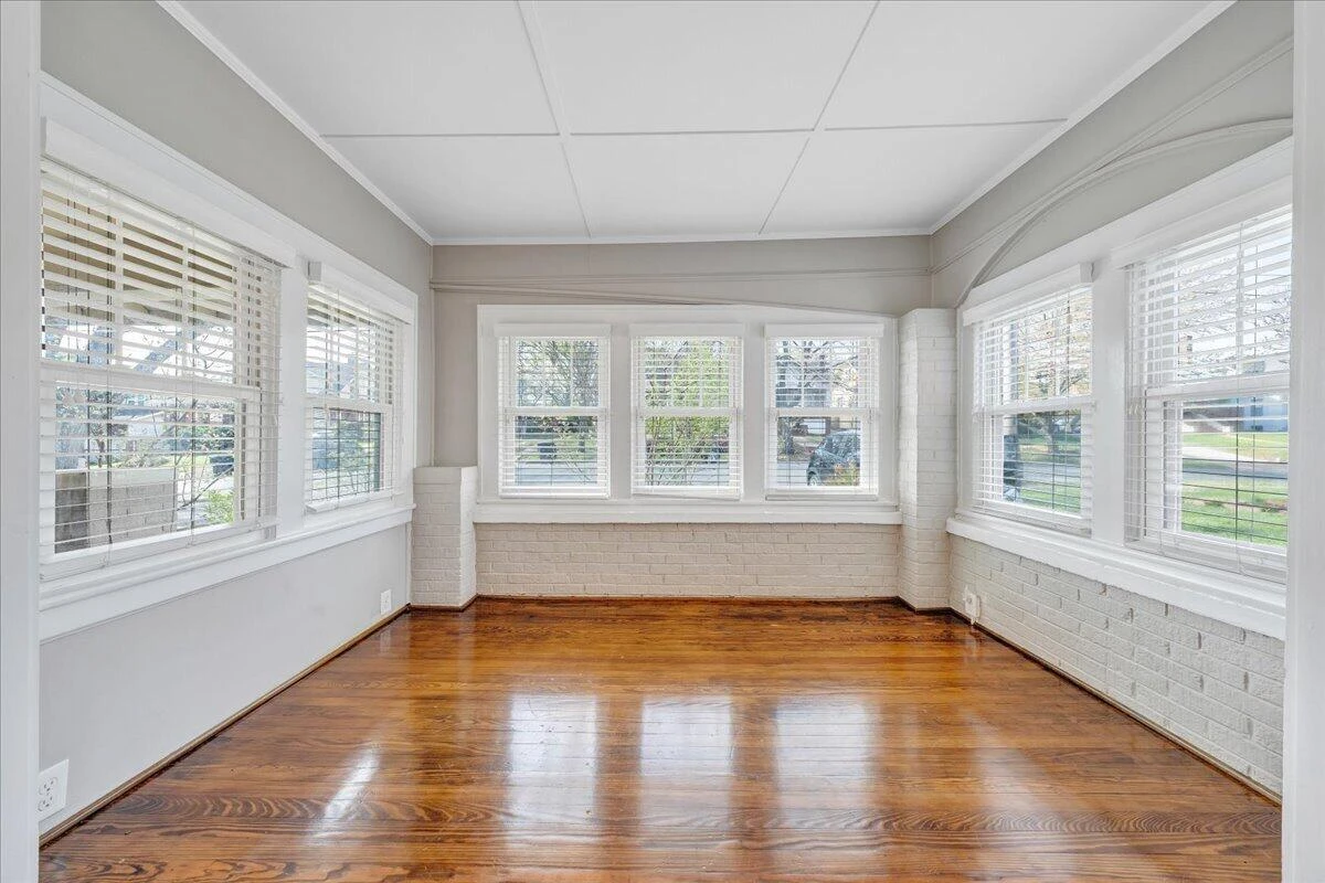 1819 Maiden LN - Photo 13