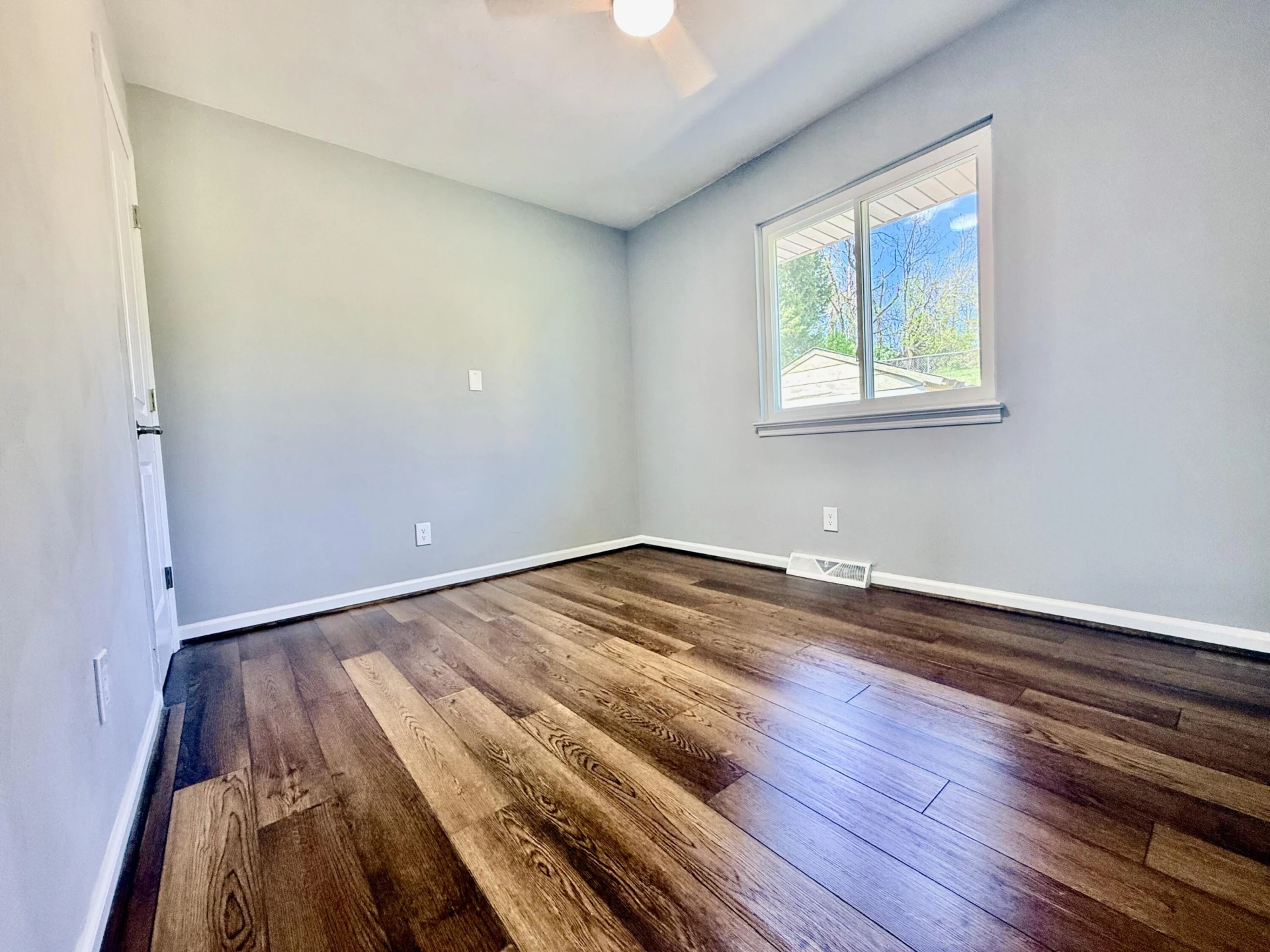 3213 Forest Park BLVD - Photo 6