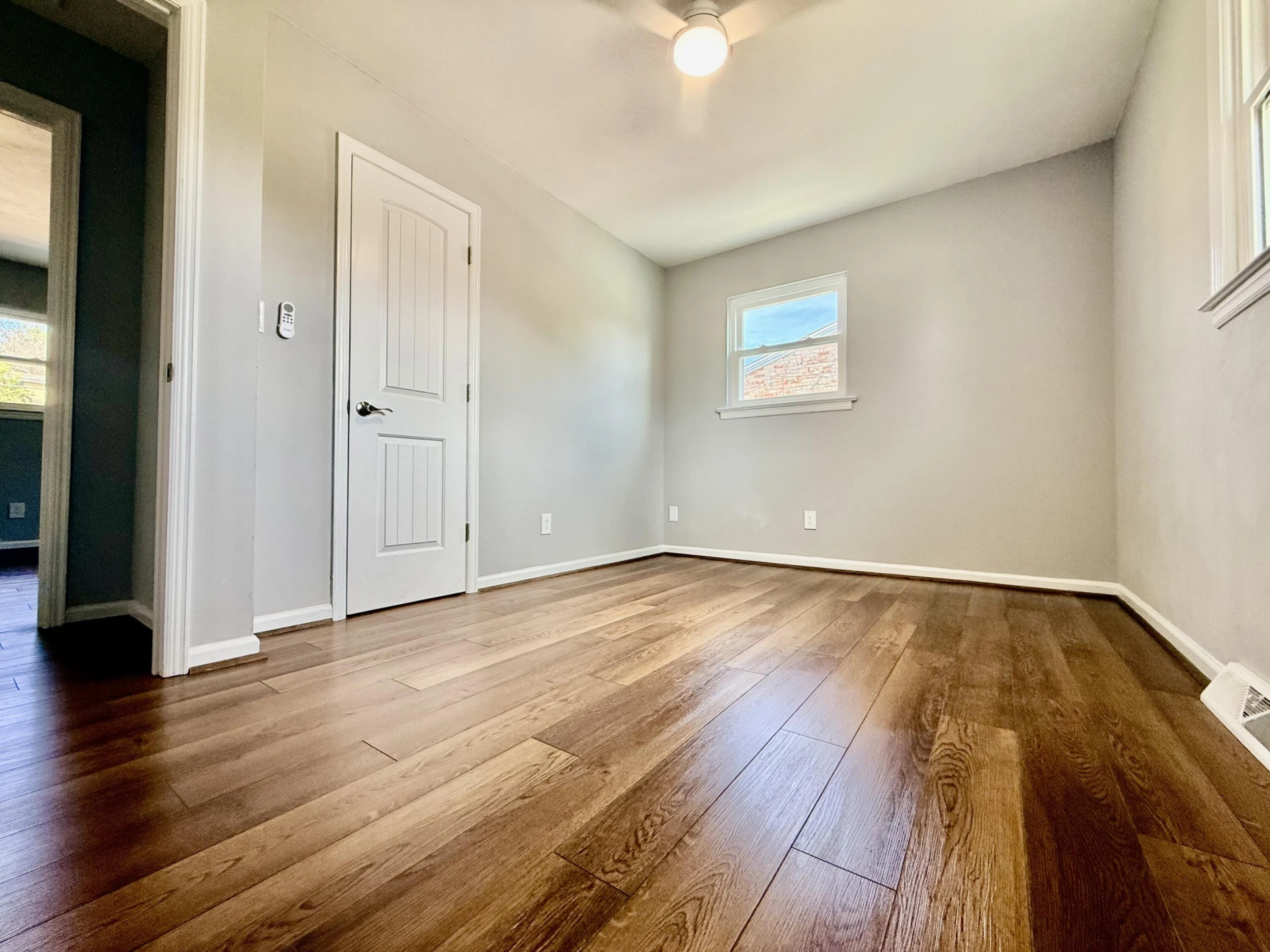 3213 Forest Park BLVD - Photo 8