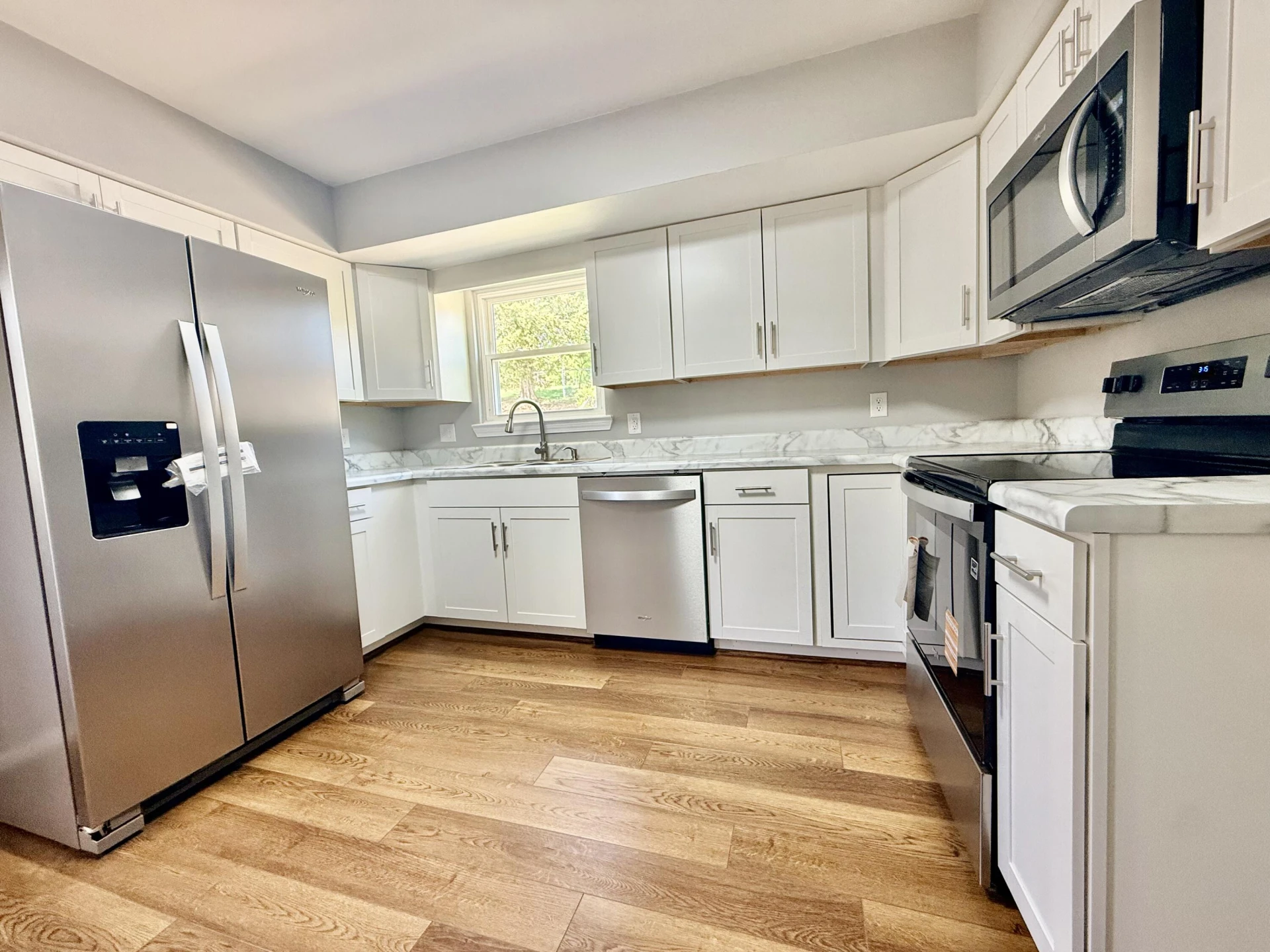 3213 Forest Park BLVD - Photo 9