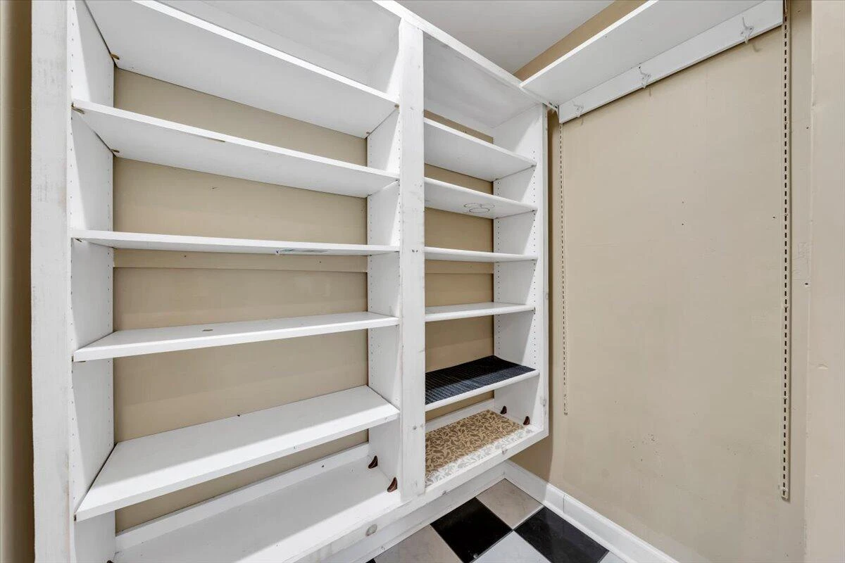 1065 Cain DR - Photo 25