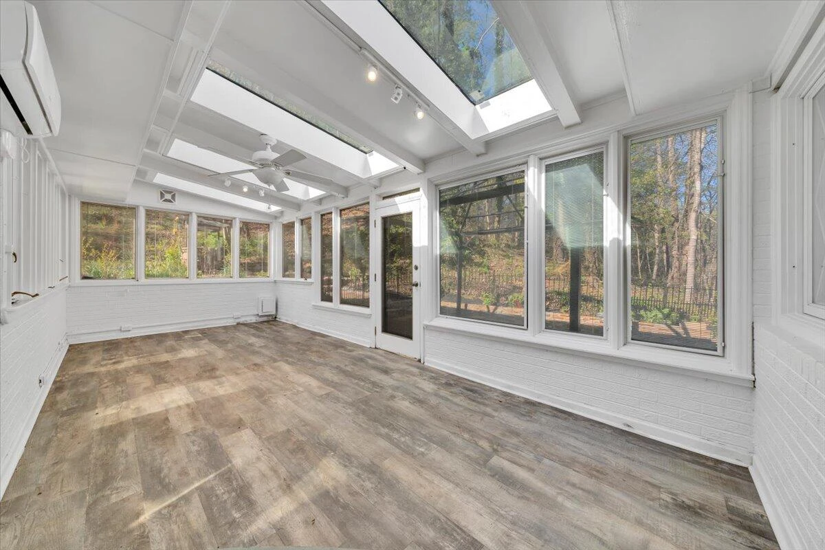 1065 Cain DR - Photo 26