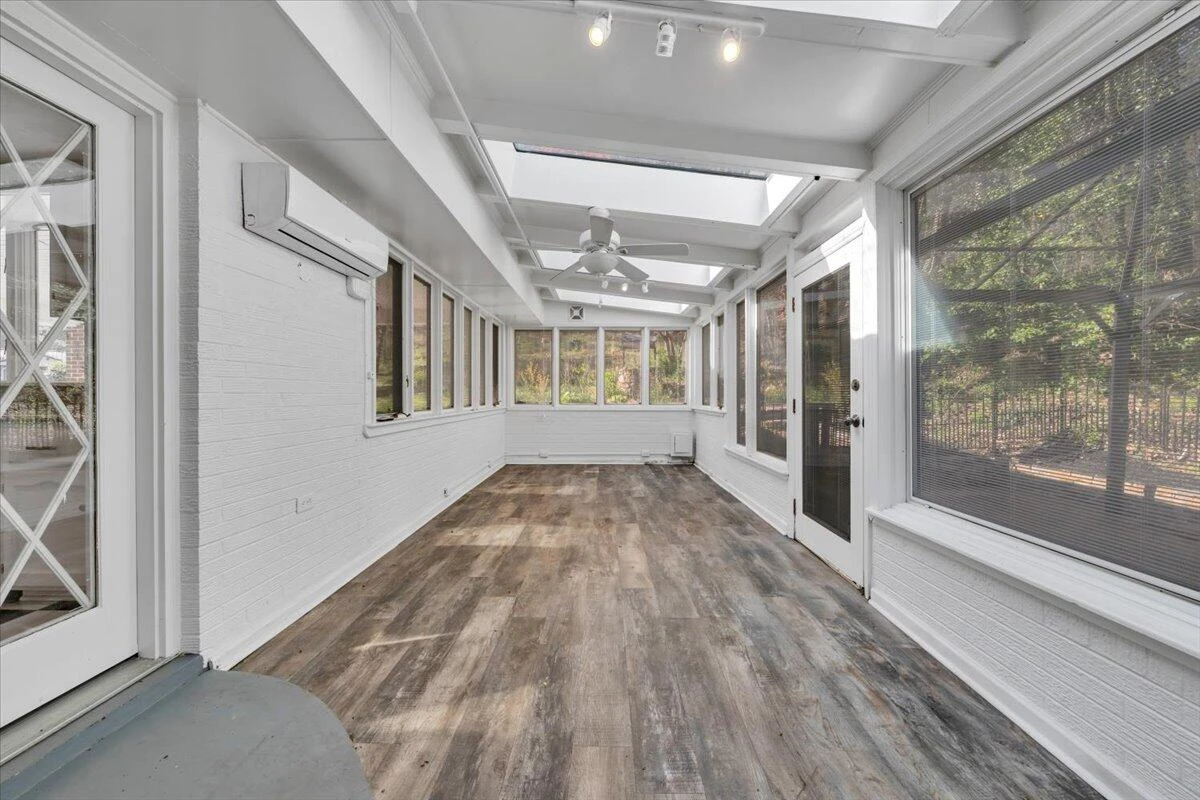 1065 Cain DR - Photo 27