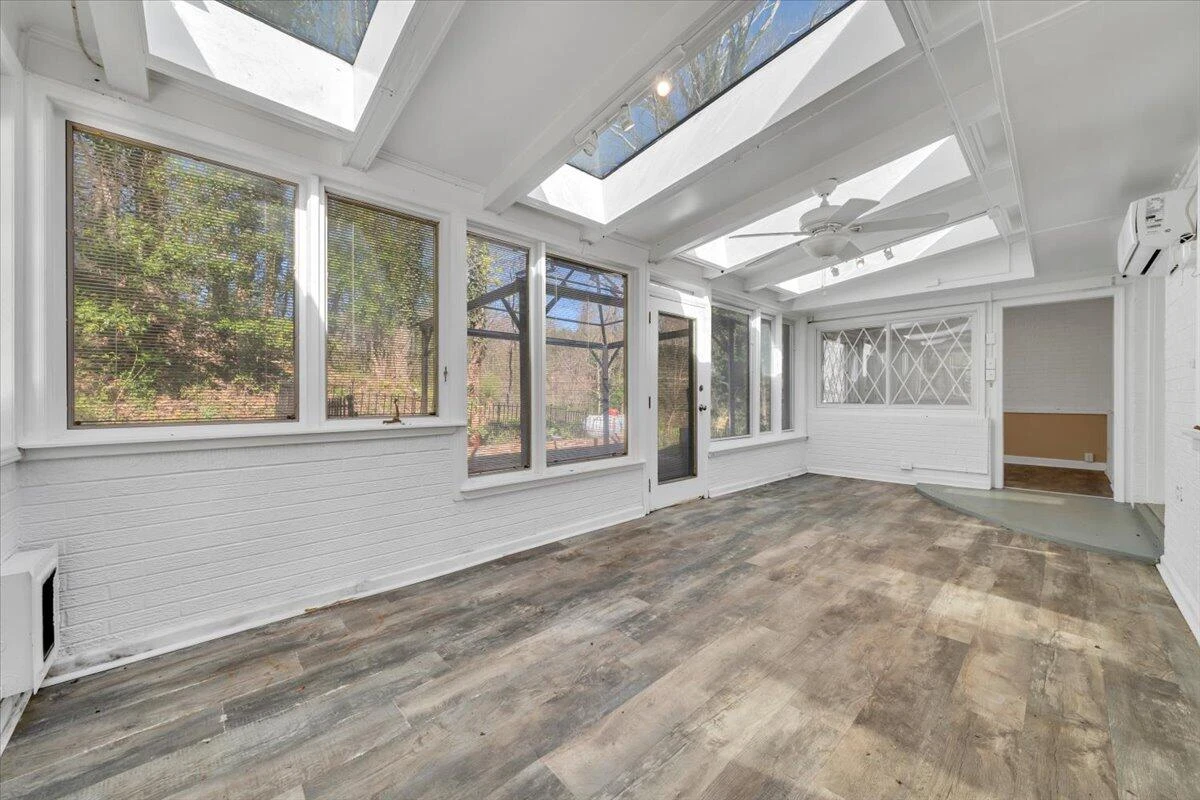 1065 Cain DR - Photo 29