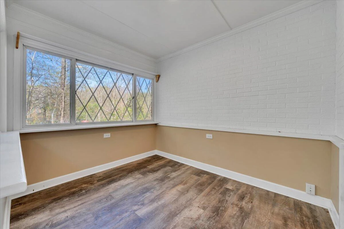 1065 Cain DR - Photo 31