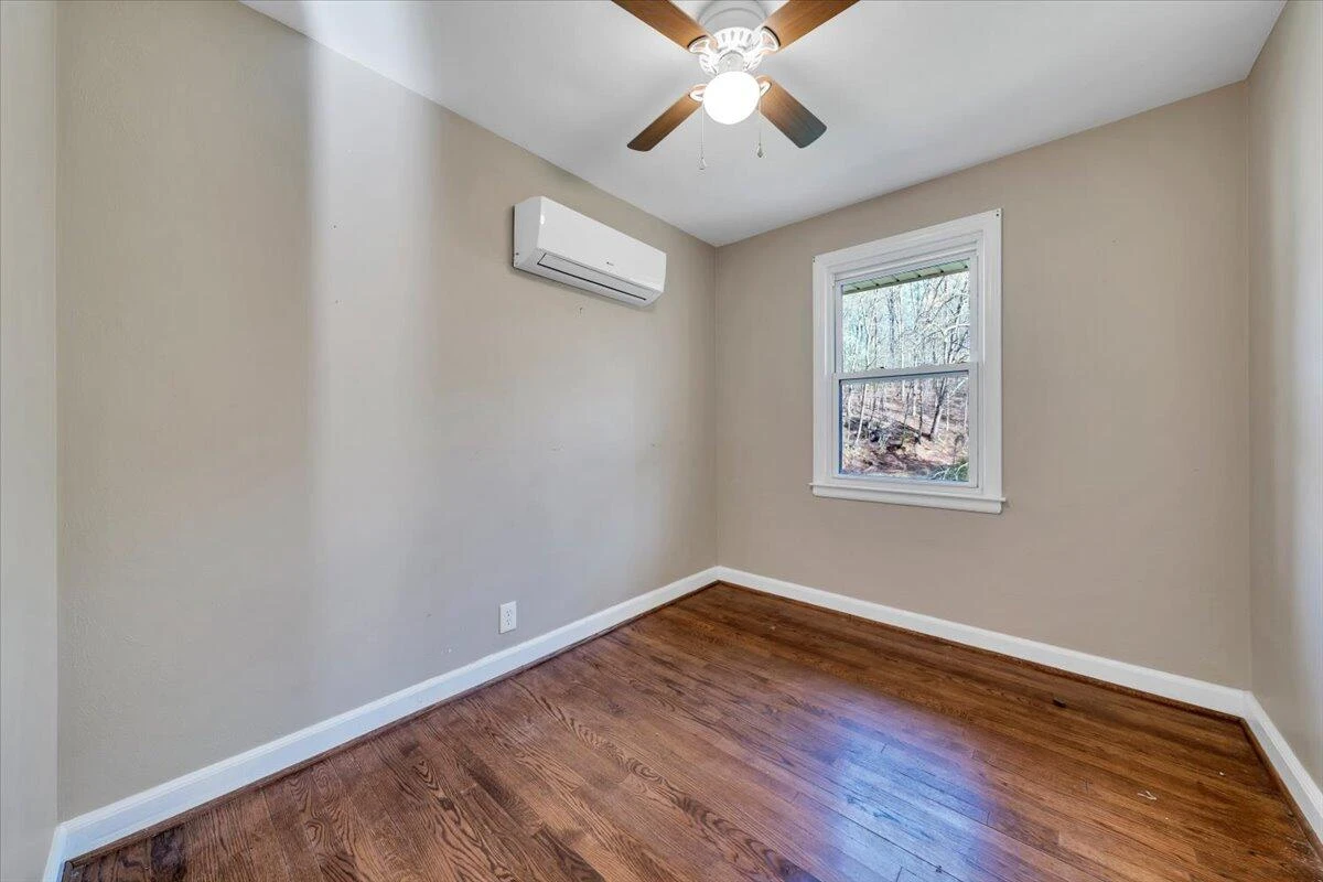1065 Cain DR - Photo 44