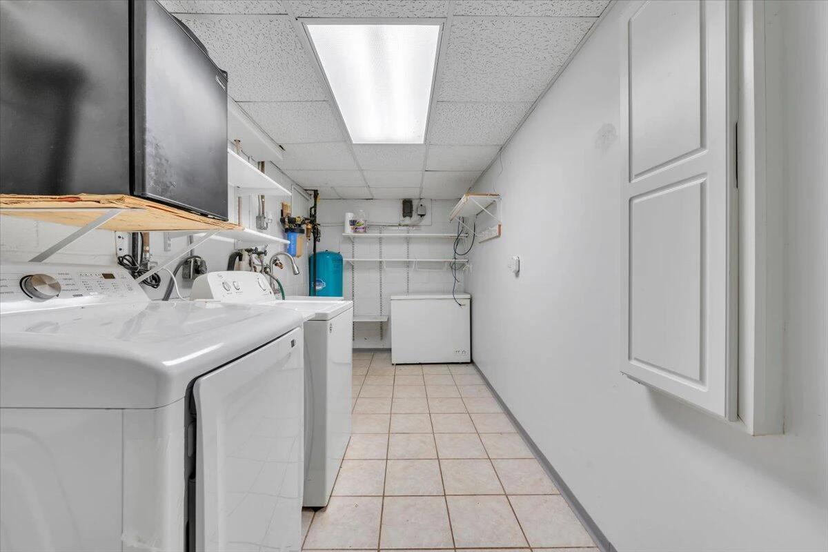 1065 Cain DR - Photo 62