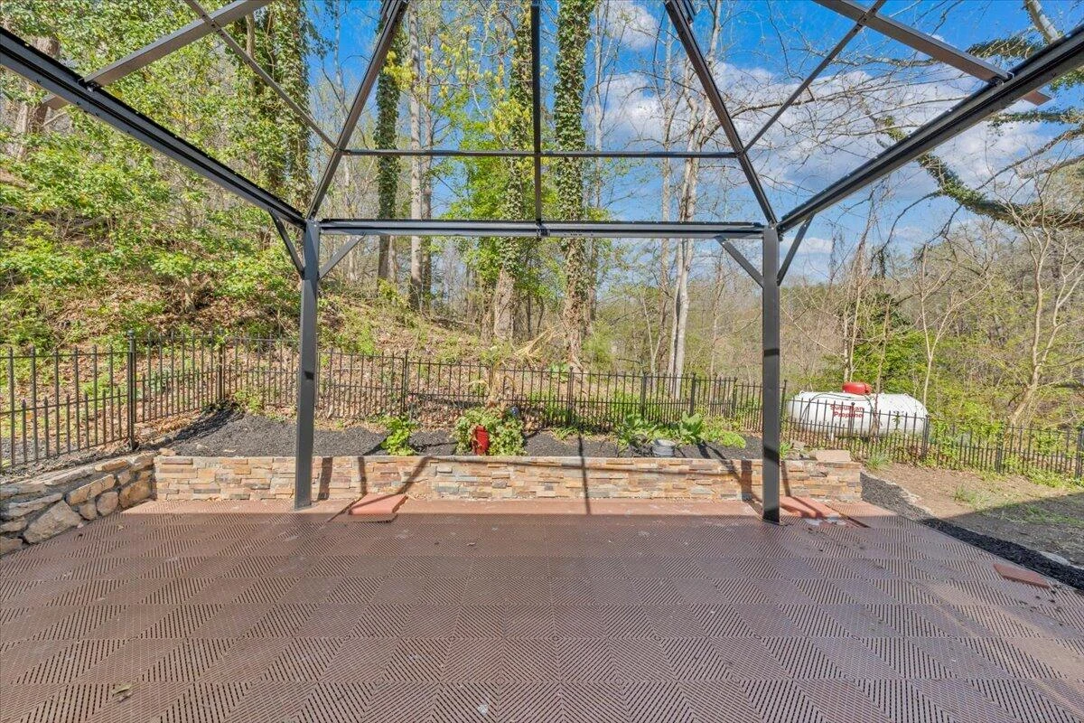 1065 Cain DR - Photo 66
