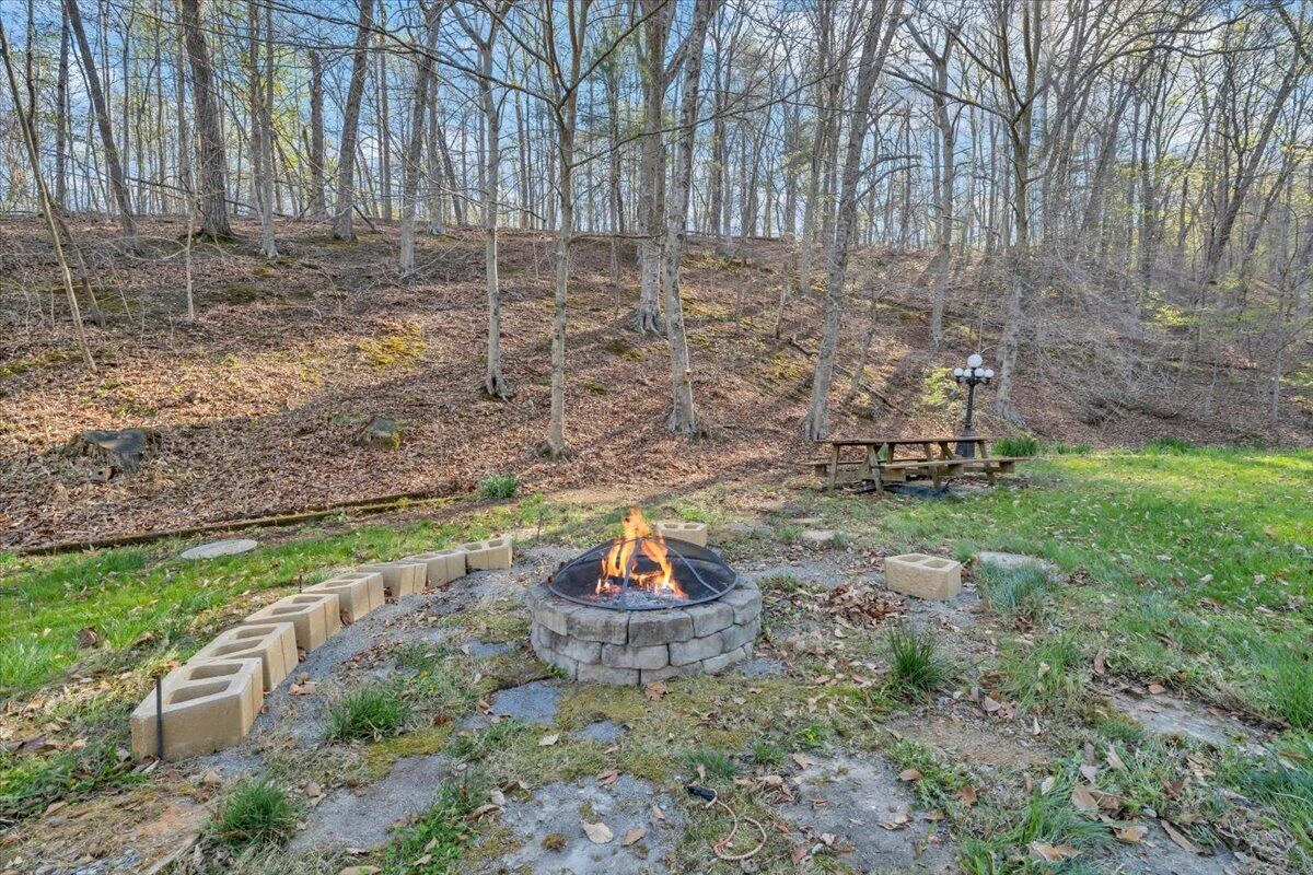 1065 Cain DR - Photo 73
