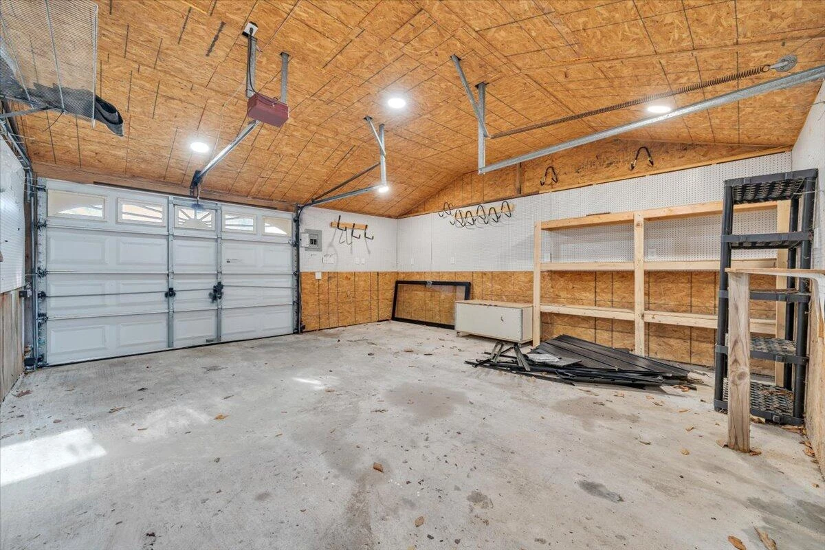 1065 Cain DR - Photo 86