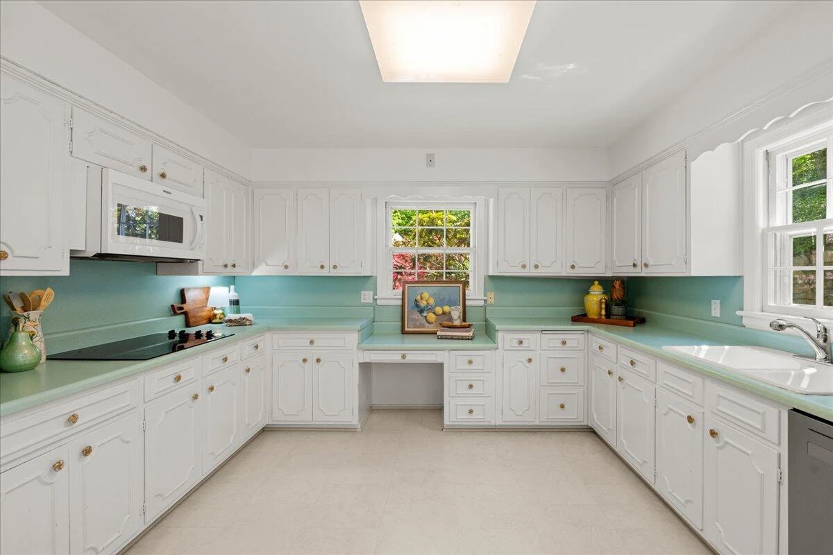 3002 Burnleigh RD - Photo 18